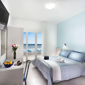 https://hotel-platinum.emilia-romagnahotels.net